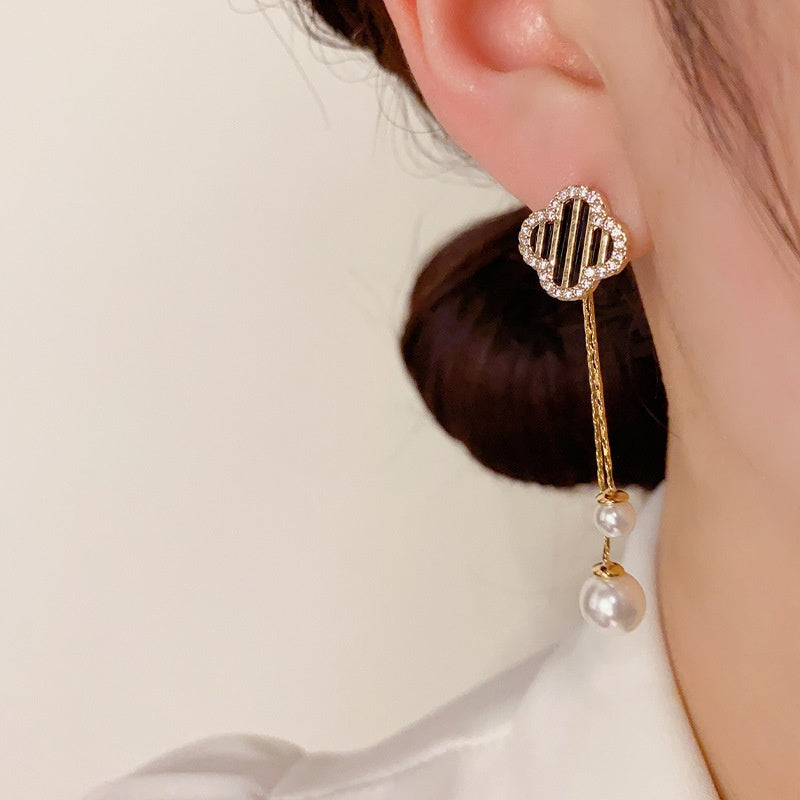 14K Gold-Plated Elegant Four-Leaf Flower Pearl Earrings