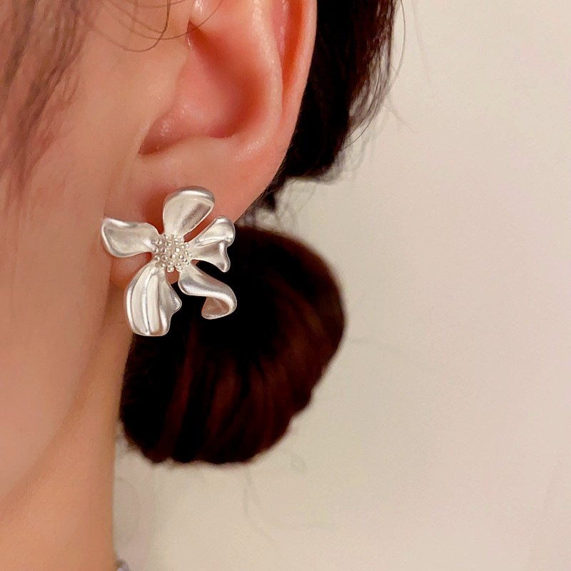 14K Gold-Plated Elegant Irregular Flower Stud Earrings