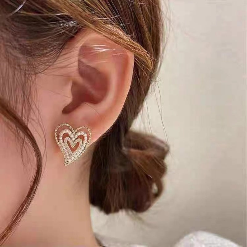 14K Gold-plated Artificial Pearl Heart-Design Stud Earrings