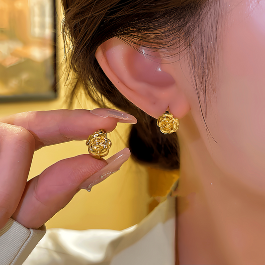 14K Gold-plated Camellia Small Hoop Earrings