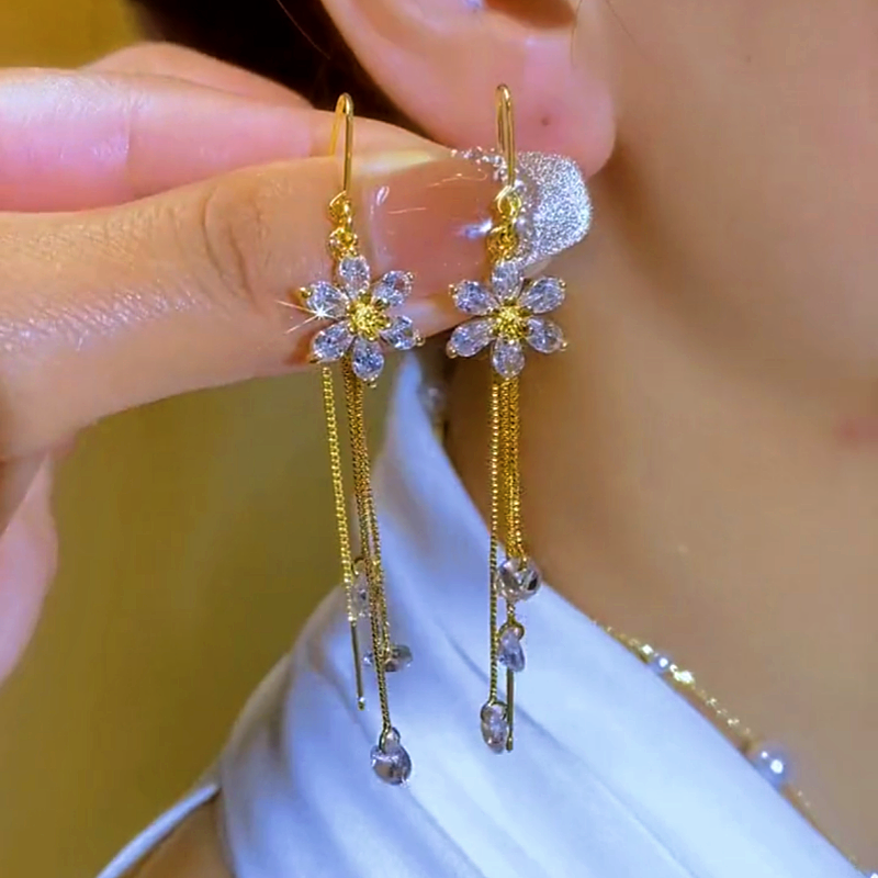 14K Gold-plated Elegant Zircon Flower Threader Earrings