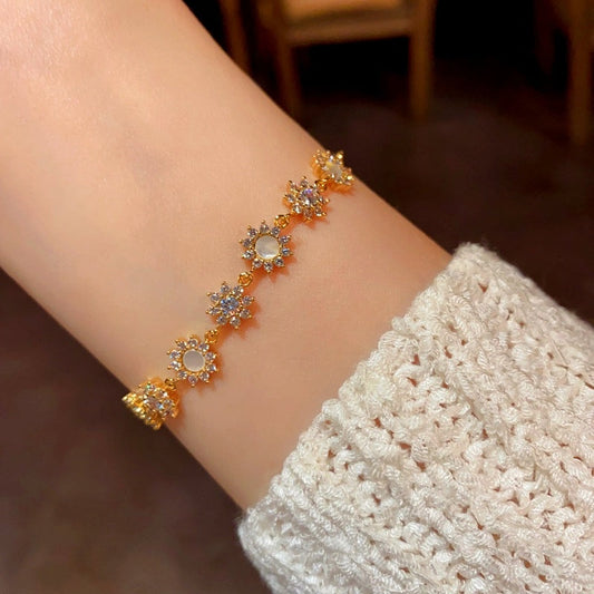 14K Gold-plated Exquisite Zircon Sunflower Adjustable Pull-Out Bracelets