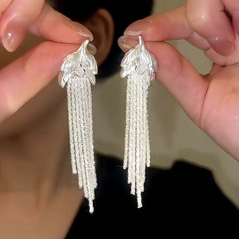 14K Gold-plated Luxury Leaf Tassel Earrings