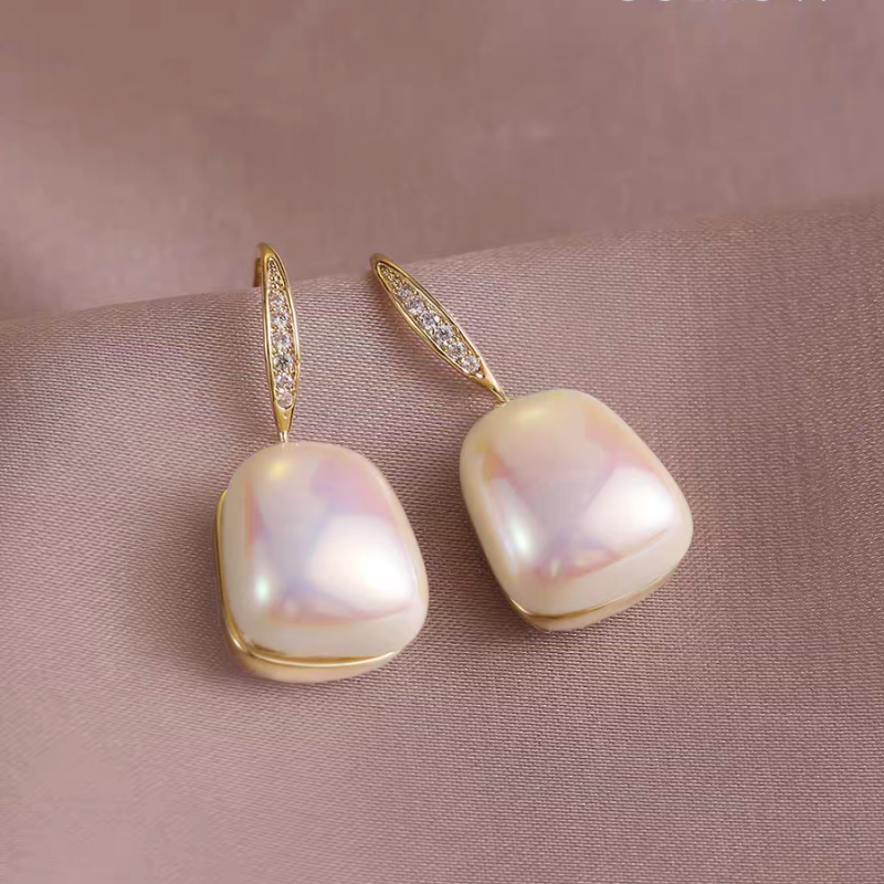 14K Gold-plated Luxury Pearl Earrings