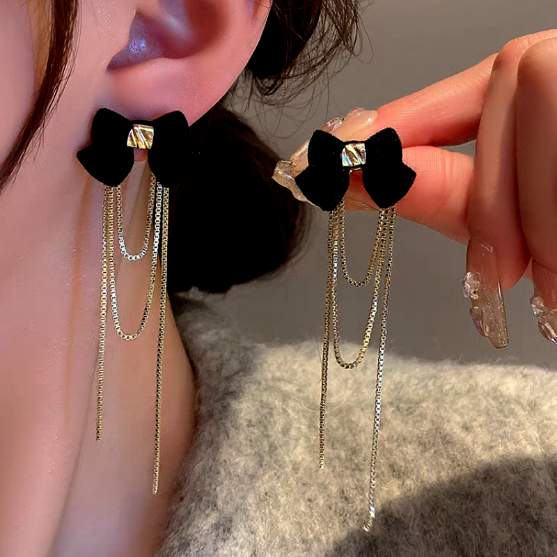 14K Gold Plated Christmas Bow Tassel Earrings