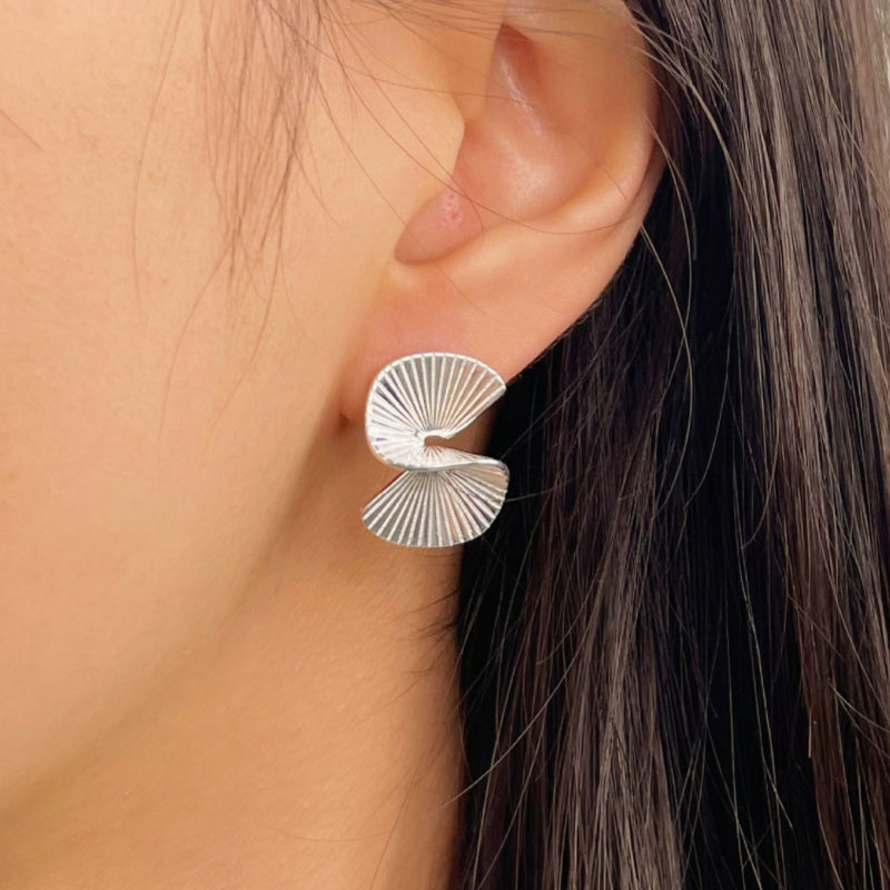 Sterling Silver Vintage Fan-Shaped Earrings