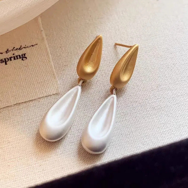 Temperament two-color water drop earrings 2024 new style unique design face slimming earrings for women