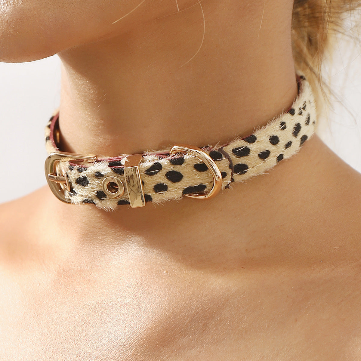 Autumn and winter new  sweet and cool hot girl niche design leopard print choker collar punk leather neck strap